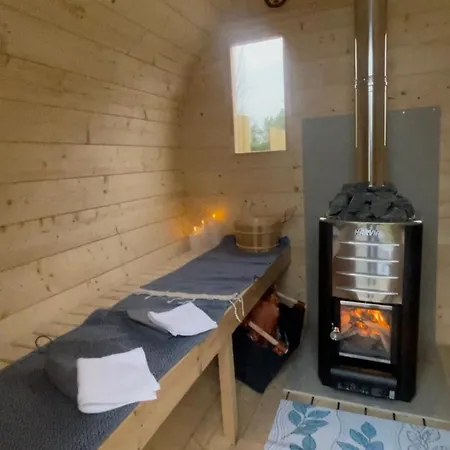 Hotel Tra Na Mbo Glamping Pod à Waterford Extérieur photo