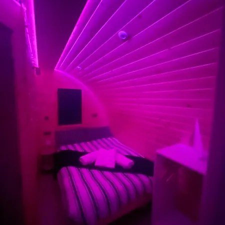 Hotel Tra Na Mbo Glamping Pod à Waterford Extérieur photo
