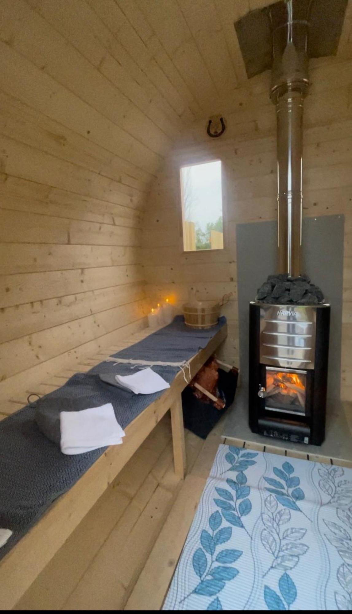 Tra Na Mbo Glamping Pod